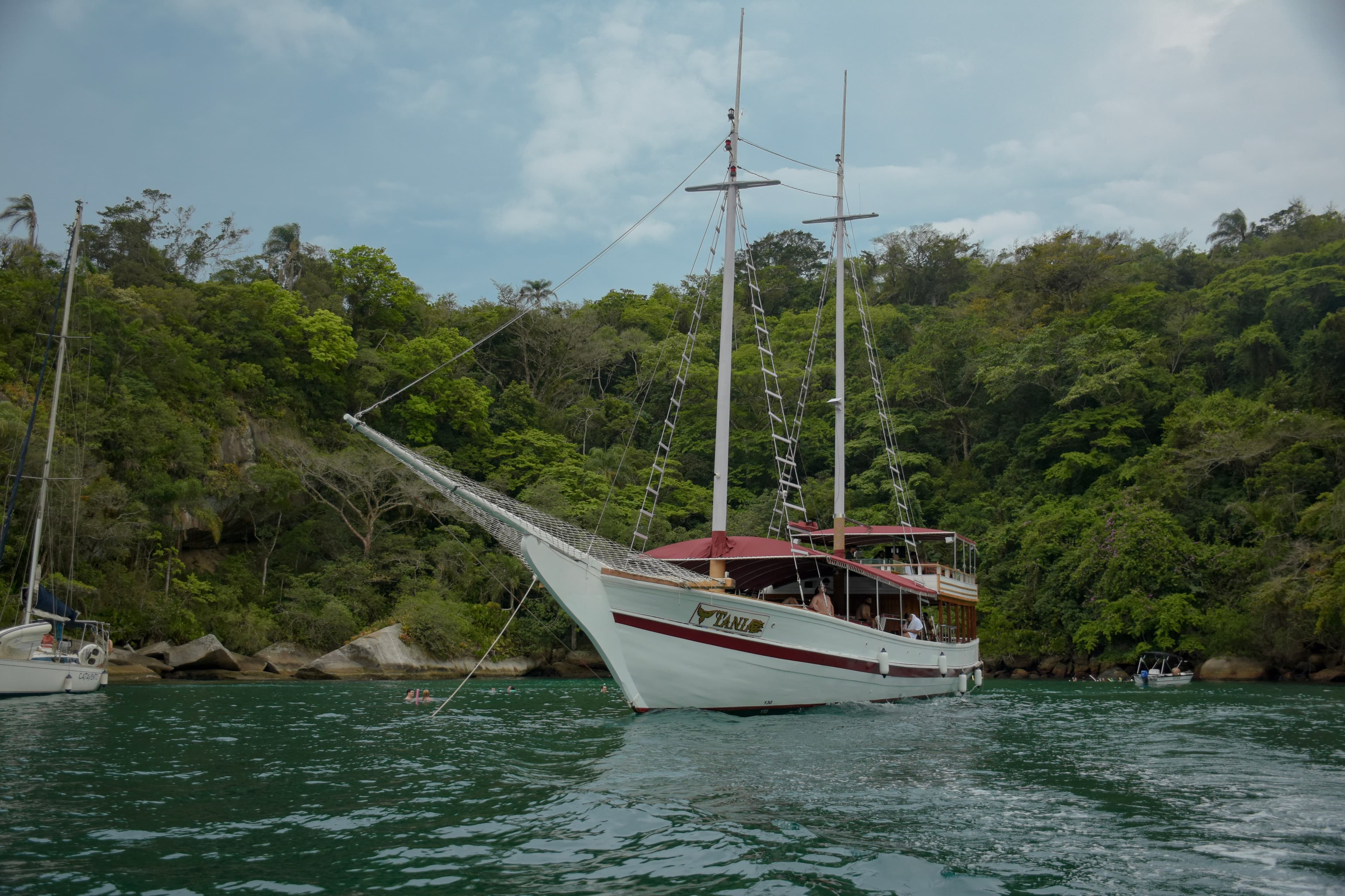 Tânia — passeio em Paraty